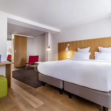 9hotel Republique Hotel Parigi