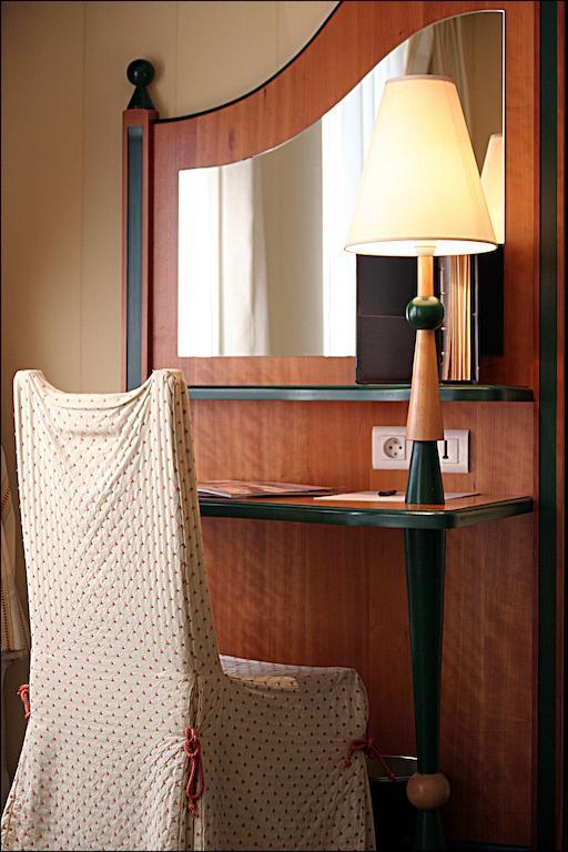 Hotel 9hotel Republique 4*